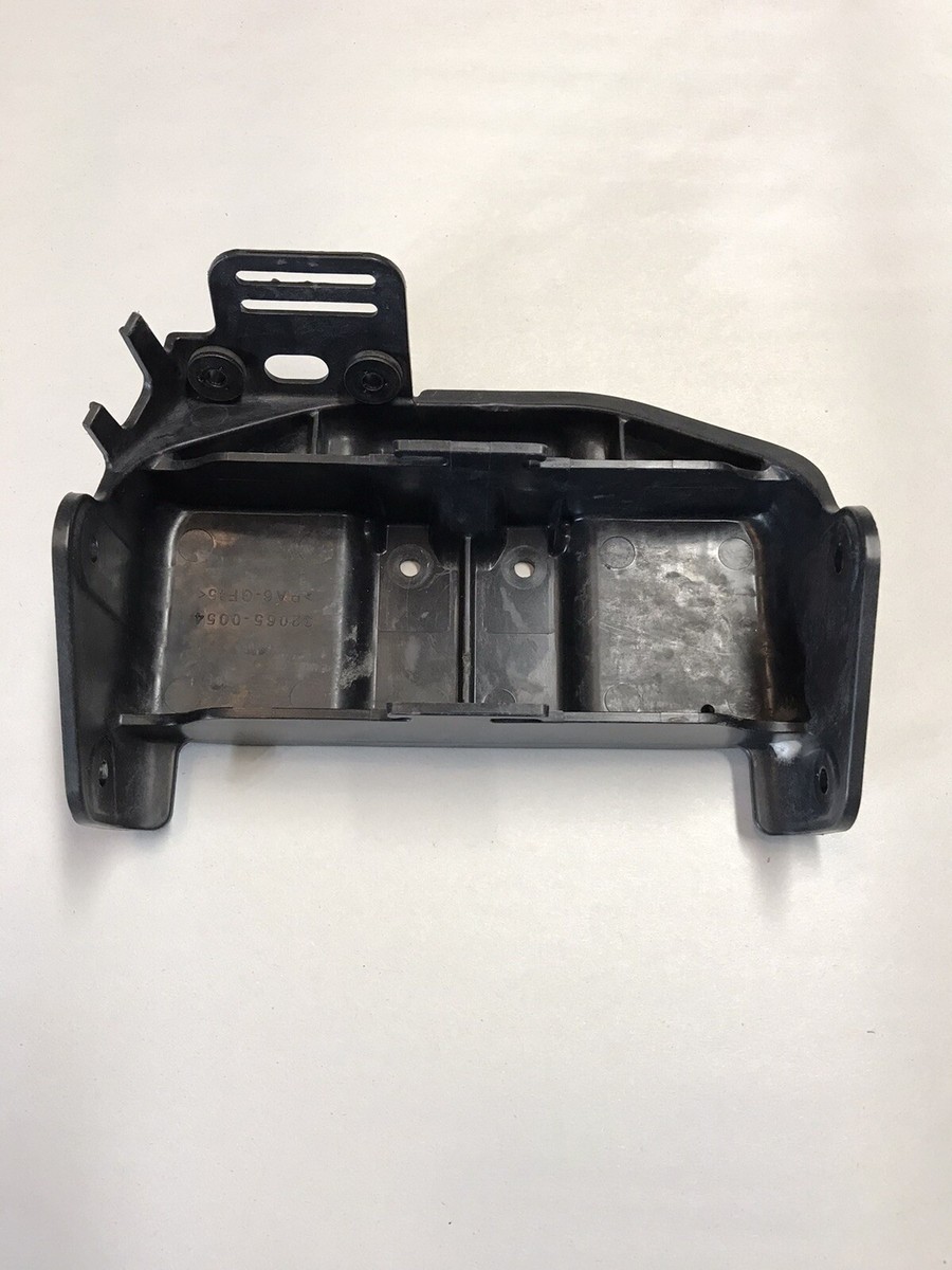 ender.rr Kawasaki 32065-0054 BRACKET-FENDER - RevZilla