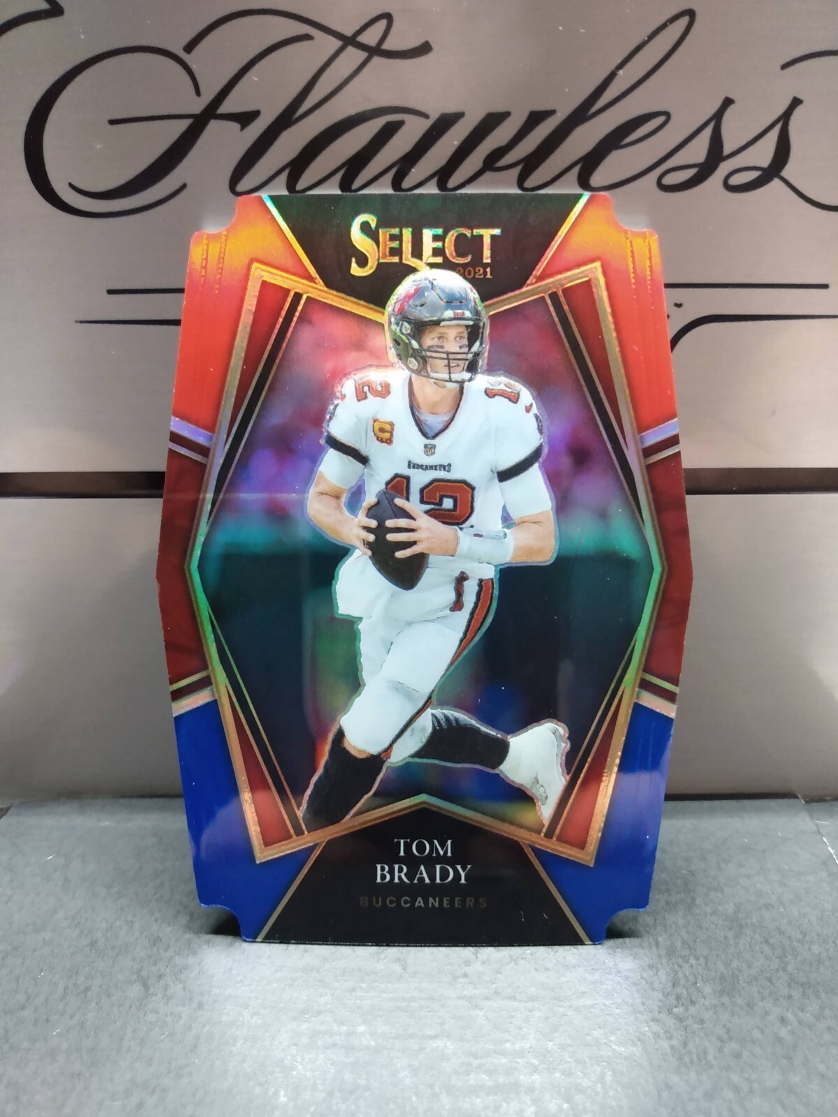 2021 Panini Select Tom Brady #101 Premier Level SP Red & Blue Holo Prizm Die Cut