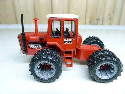 1/64 for Massey Ferguson 1500 Eight Wheeled Tractor Model Commemorative Edition - Picture 5 of 7