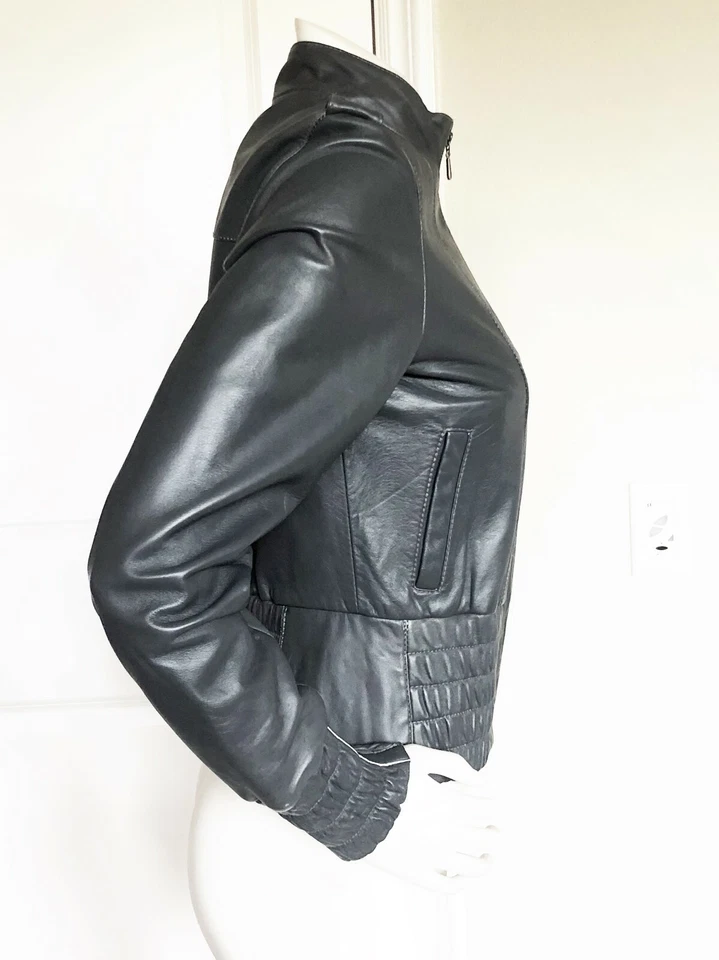 CHAQUETA CORTA DE CUERO DE CORDERO SUAVE PÓLVORA XCVI NUEVA SIN ETIQUETAS TALLA: M Foto 2 de 4