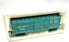 HO Bachmann Santa Fe ATSF 94135 Stock Car in Original Box