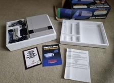 Nintendo NES CIB Console + 8 Boxed Games Inc. Mario Trilogy Zapper Complete Set