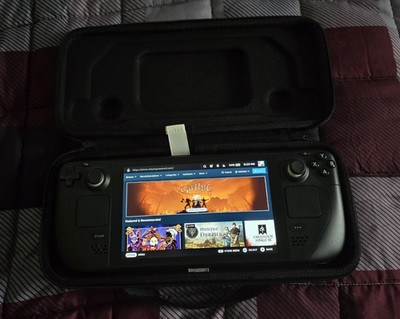 Valve Steam Deck 512GB LCD Black w/ Carrying Case