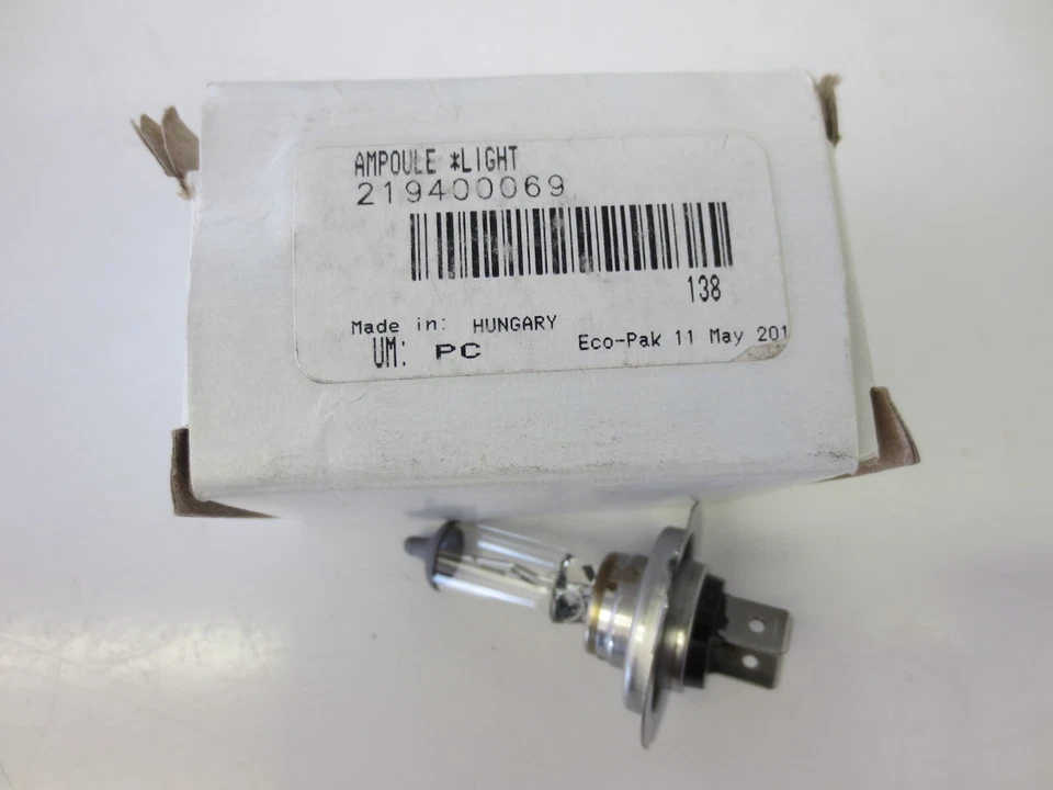NUEVO Original OEM Can Am BRP Spyder Roadster RS 16 Bombilla 219400069 Foto 2 de 2