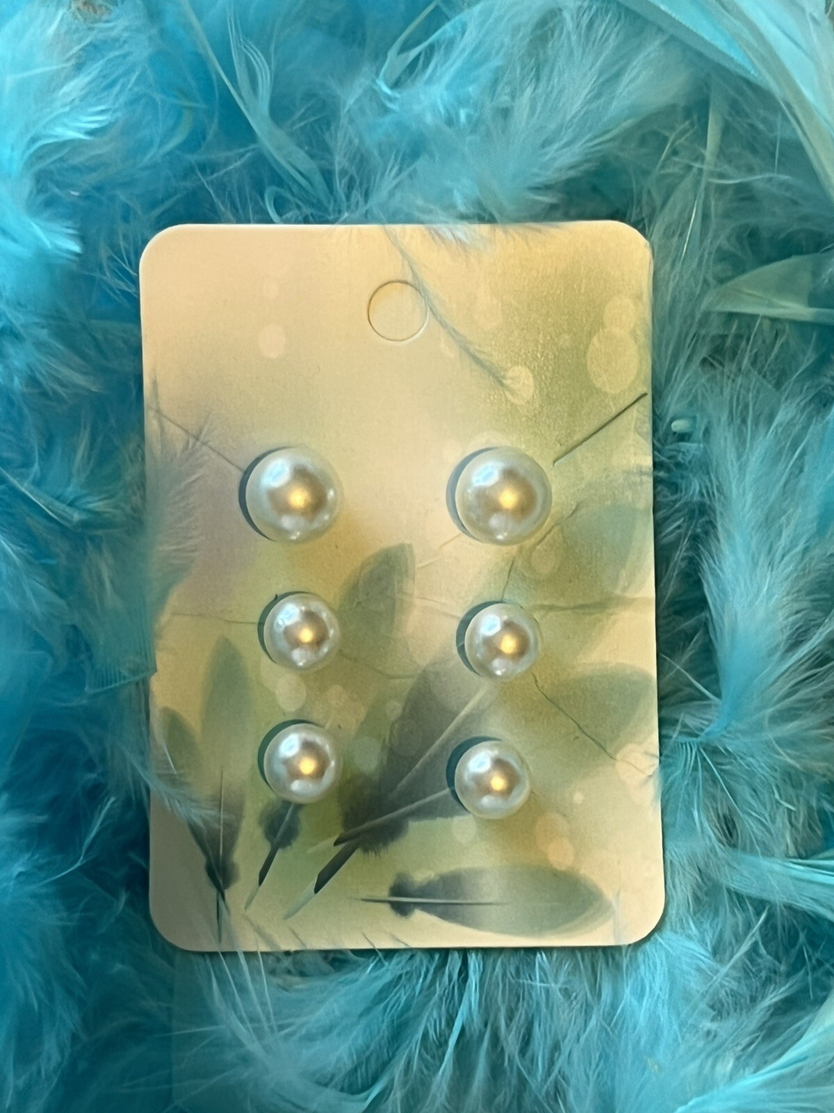 Elegant Women's Earrings for Every Occasion-image