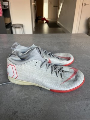 Nike grau Superflyx 6 Academy Hallenfußballschuhe UK4