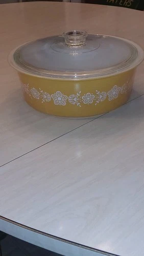 Vtg Pyrex 664 Big Bertha 4 Qt Butterfly Gold Casserole Dish w Lid 11.5” Mint C.
