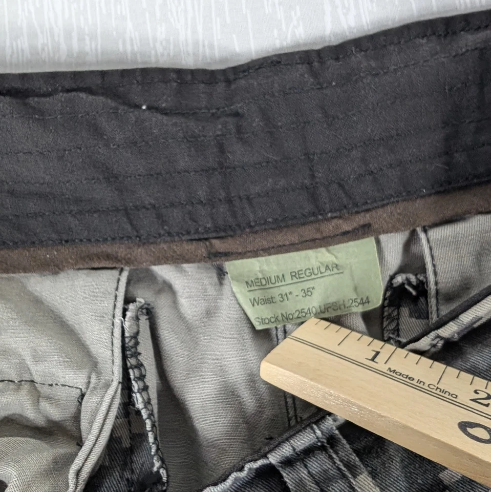 Corto utilitario de infantería Rothco para hombre mediano ejército de Estados Unidos militar digital camuflaje carga  Foto 4 de 4