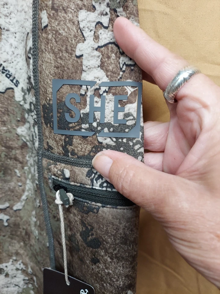 Women's L Camo Water Resistant SHE Outdoor Strata Hunting Pants - Image 4 of 4