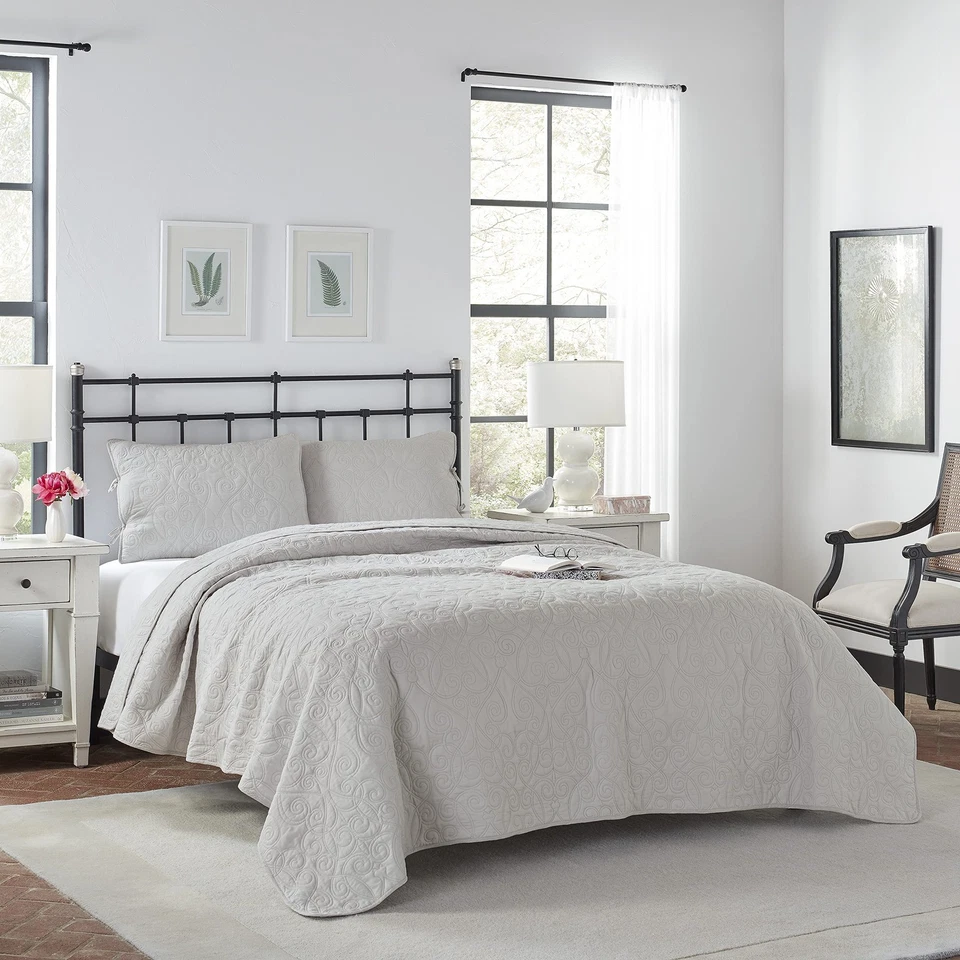 Kitchen Queen Soft Grey Cotton Bedding Set 3 Piece Quilt and Shams - Image 2 of 4