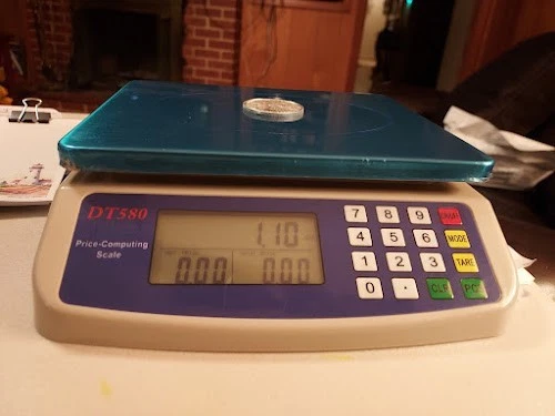 2001 UNCIRCULATED SILVER EAGLE ((VS MOTHER NATURE)) (See description)