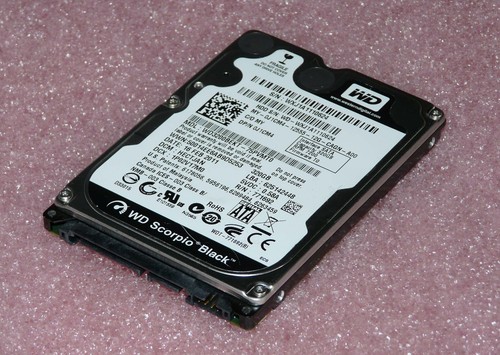 320GB Western Digital WD3200BEKT-75PVMT0  SATA HDD 7200RPM Festplatte 6,3cm/2,5"