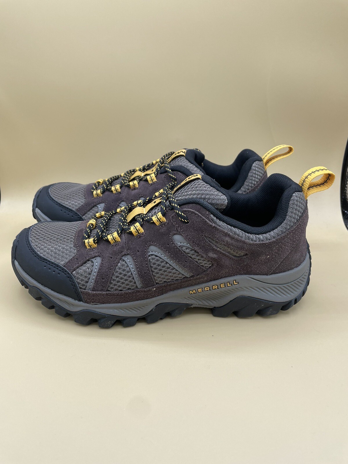 Size 7.5 MERRELL Mens Brown Oakcreek Low Walking Hiking Shoe Trainers