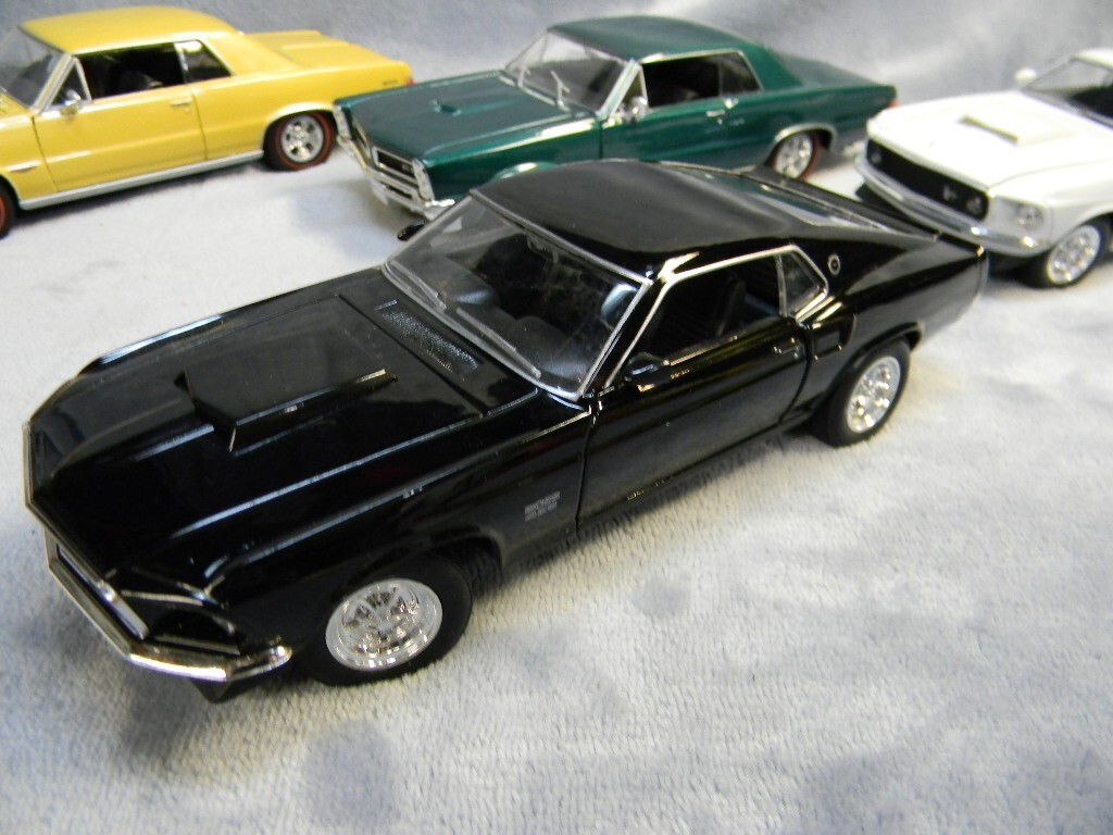 ミニカー 1969 Ford Mustang Boss 429 s-l400.jpg
