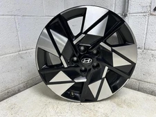2025 HYUNDAI KONA 18X7 Wheel 5 Spoke B Condition OEM 