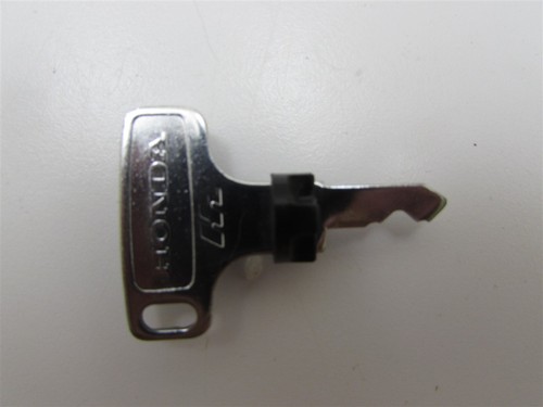 Genuine Original OEM Honda Motorcycle Cut Key Recessed Plug T7970 CB750 K0 CB450 - Picture 2 of 2