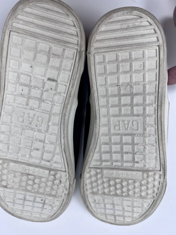 Zapatos sin cordones Gap Kids Star Wars Darth Vader niños talla 4 Foto 4 de 4