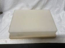 Vintage Tupperware Cake Keeper with Lid Rectangle Style