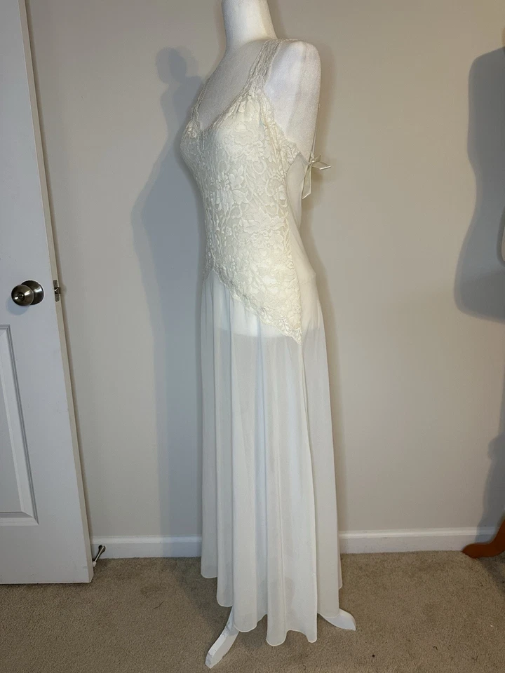 Camisón Victoria's Secret De Colección Talla M Marfil Encaje Corpiño Satén Lazos Slip Romántico Foto 3 de 4