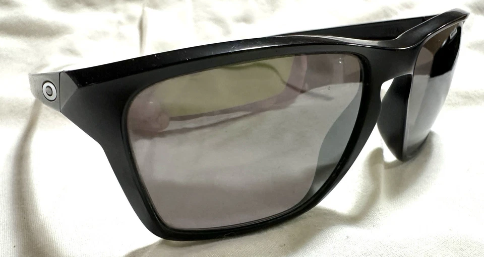 Gafas de sol Oakley Sylas OO9448 gris rectangular mate Foto 2 de 4
