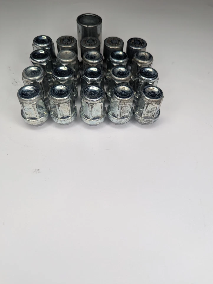 Juego de tuercas de rueda 13-18 Ford Focus ST OEM Foto 2 de 4