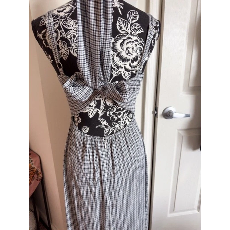 Nuevo sin etiquetas Vestido de Verano Urban Outfitters Guinga Maxi con Corbata Trasera Para Mujer Talla LG Foto 4 de 4