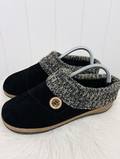 Clarks Black Suede Sweater Clogs Comfort Slippers Knit Collar Button Accent 9M