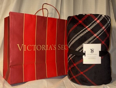 Victoria' Secret Cozy Plush Black Red White Plaid Sherpa Blanket Christmas 2025