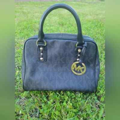 Michael Kors satchel bag medium size