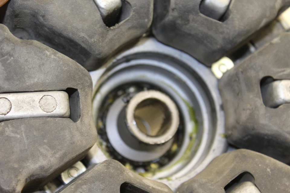 1978 KAWASAKI KZ1000 1000 OEM RODA DENTADA TRASEIRA B42D - Imagem 4 de 4