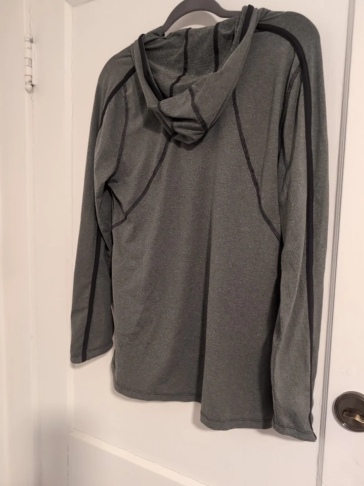 Женская спортивная рубашка с капюшоном с длинным рукавом размер большой - Изображение 3 из 3