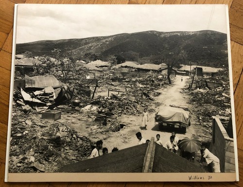 "KOREAN WAR" PHOTOGRAPHY by NORMAN WILLIAMS- Signed. Large 20" x 15" - 1950's