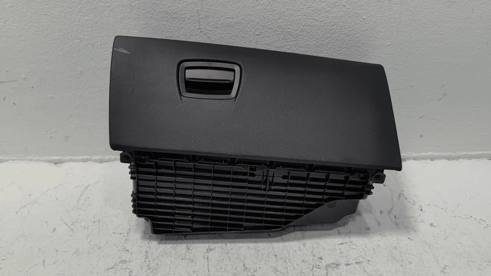 BMW 550i xDrive 550i 2011-2016 tablero guantera compartimento de almacenamiento negro OEM Foto 2 de 4