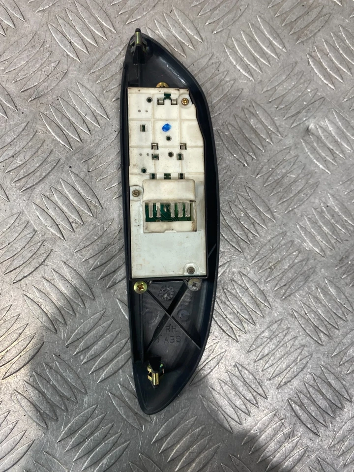 2006 TOYOTA YARIS INTERRUPTOR DE JANELA LATERAL DIREITO DO MOTORISTA #10 - Imagem 2 de 3