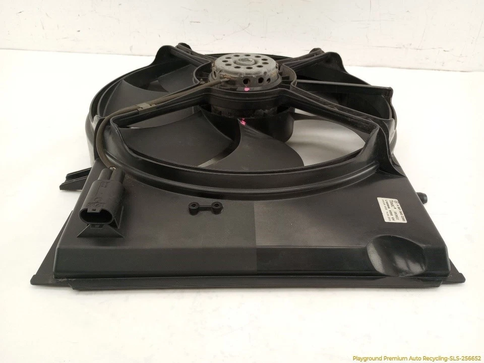 Conjunto de ventilador de radiador Chrysler Crossfire 3,2 L 6 cilindros para 04-08 Foto 3 de 4