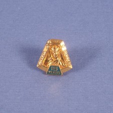 Vintage UPS United Parcel Service Employee Badge 15 Year Driver Service Pin