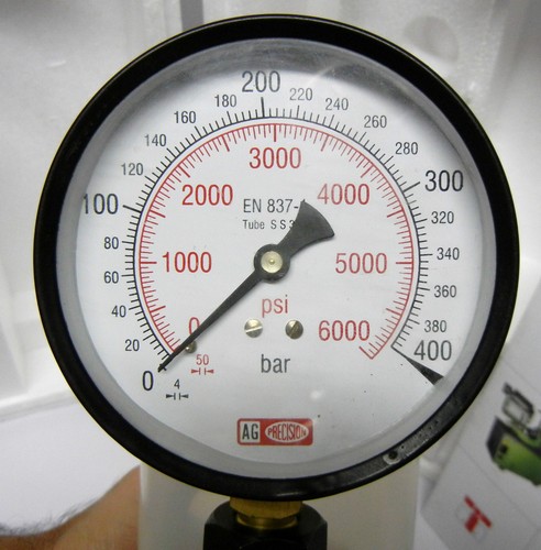 Diesel Iniettore Tester / Prova Iniettori Ugello - Doppio Manometro Scala, Nuovo - Picture 2 of 2