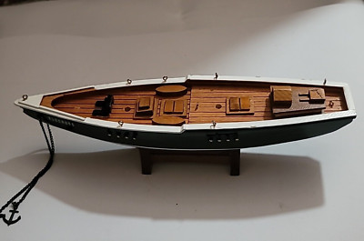Bluenose Schooner Wooden Model Ship Kit   Basswood Hull (1/110), Used, Missing