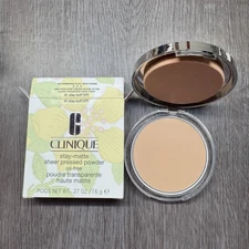 Clinique Stay-Matte Sheer Pressed Powder Foundation Oil-Free 01 Stay Buff (VF)