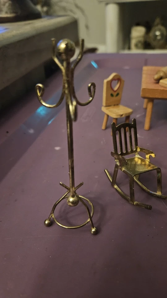 Лот мини деревянной и металлической мебели - Изображение 4 из 4