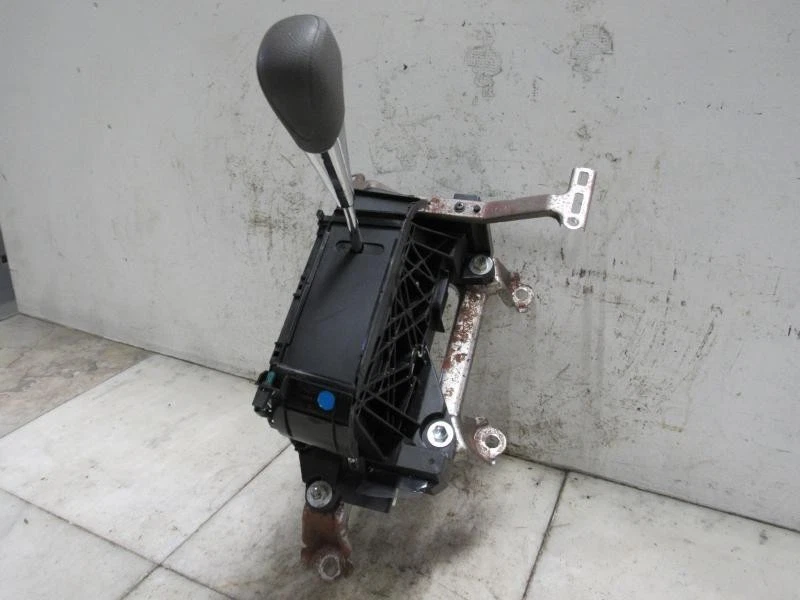 Toyota Camry 2007 palanca de cambios de piso Foto 3 de 4