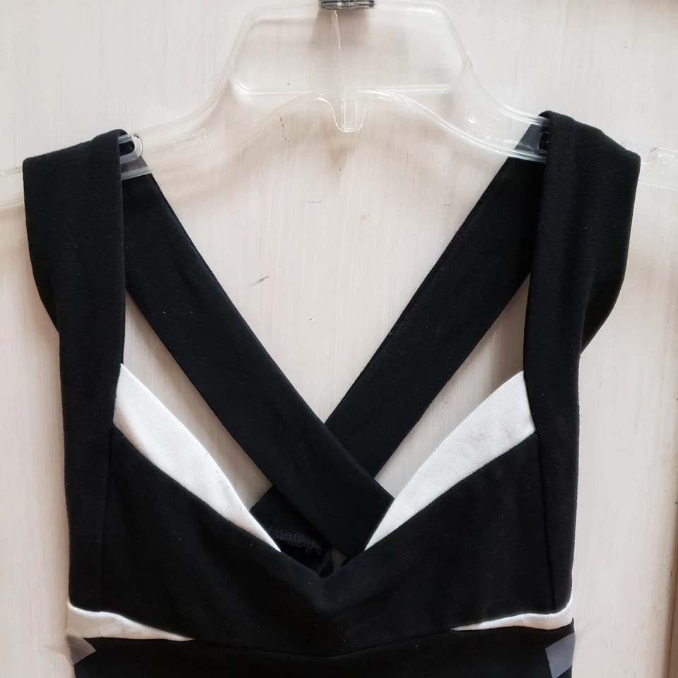 Vestido Love Culture Feminino Tamanho S Bodycon Preto Branco Sem Mangas Mini Rayon - Imagem 3 de 4