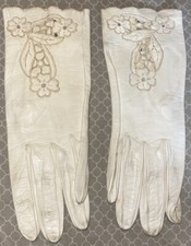 Vintage Beige Leather Gloves - Embroidered With Flowers