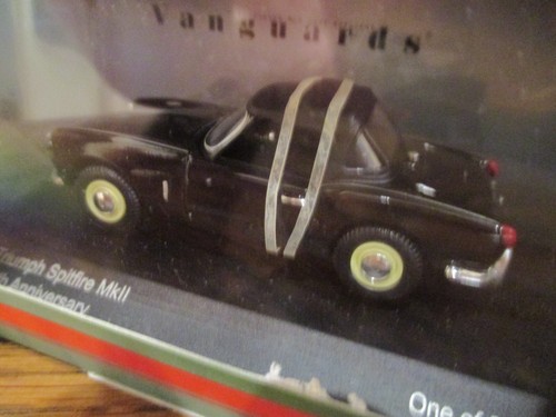 CORGI Vanguards - Triumph Spitfire MkII (VA 06710). One of 2,300 pieces - Picture 5 of 9