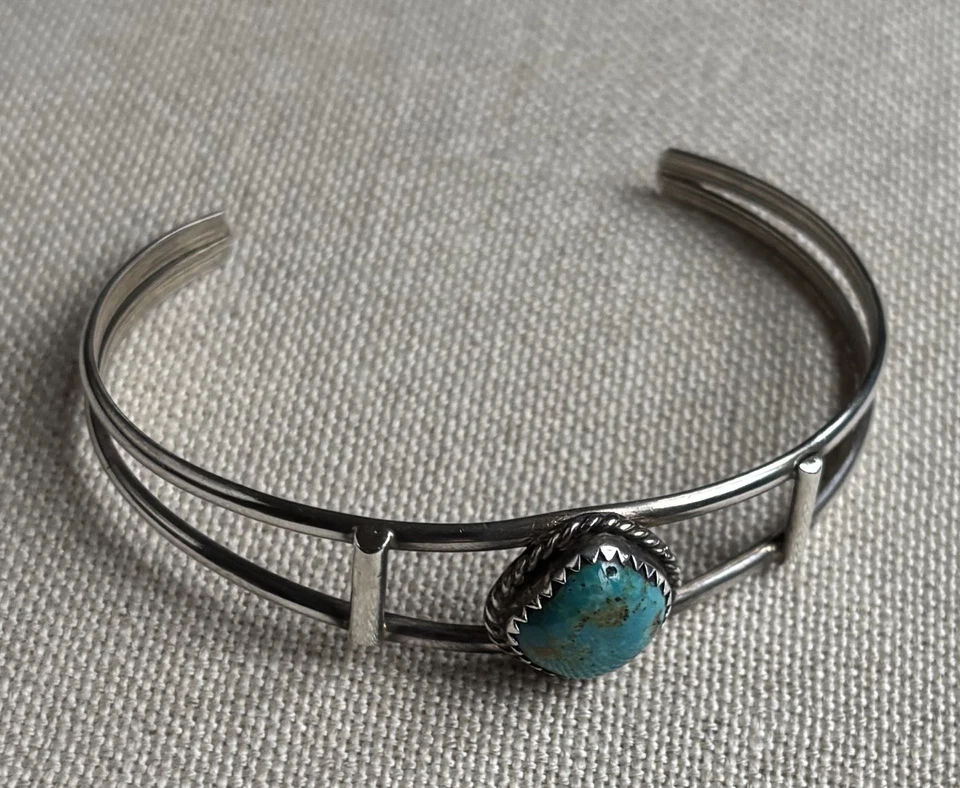 Vintage - Silver & Turquoise Cable Open Space Cuff Bracelet - Native American - Image 3 of 4