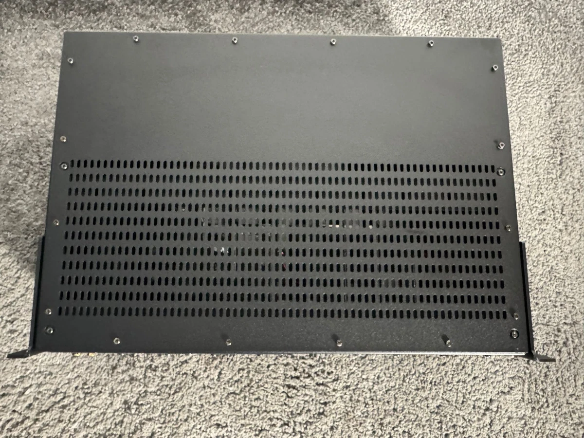 Sistema multiroom de audio modular Revox M10 en negro