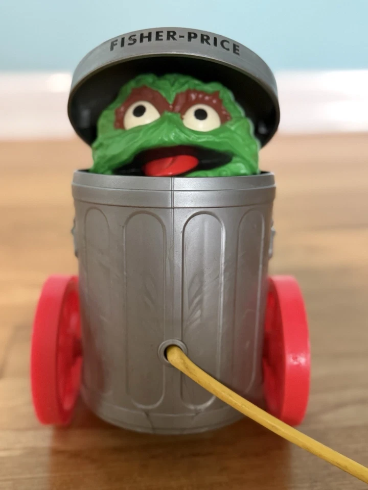 Fisher-Price Oscar The Grouch Pull Toy #177 (Vintage 1970’s-1980’s) Foto 2 de 4