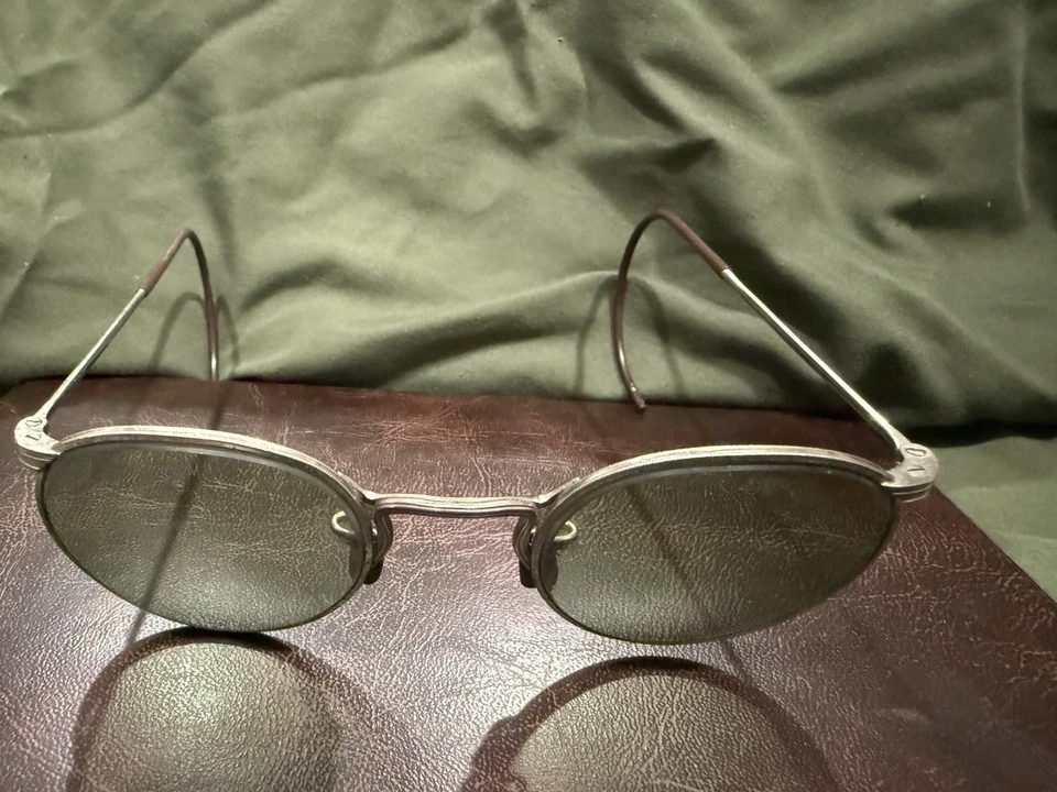 Gafas de sol de aviador ópticas americanas de colección con escudo lateral AOM Steampunk  Foto 3 de 4