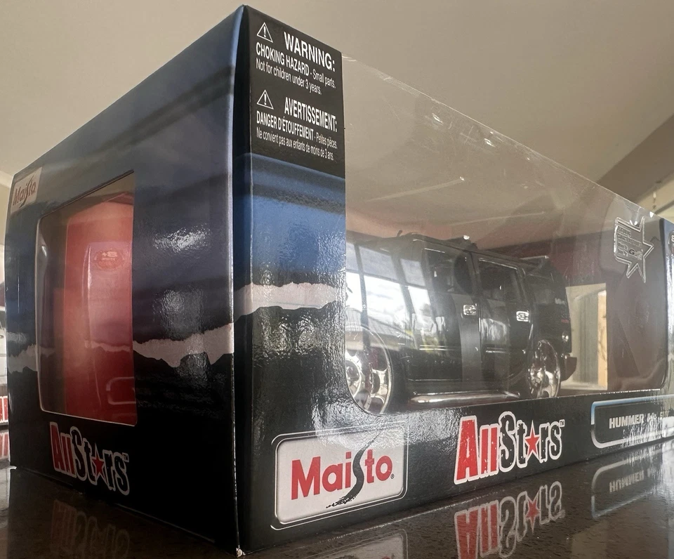 Maisto1:18 diecast Hummer SUV All Stars Brand New In Box Black Limited Edition - Image 3 of 4