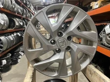 Wheel 17x7 Alloy Twisted Spoke Argent Fits 15-16 CR-V 1988002